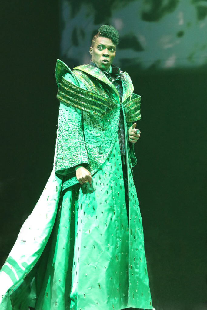 Alan Mingo Jr. as The Wiz in THE WIZ produced by Broadway At Music Circus at the Wells Fargo Pavilion August 6-11. Photo by Charr Crail.