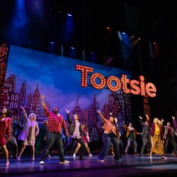 The cast of the National Tour of TOOTSIE. Photo by Evan Zimmerman for MurphyMade.